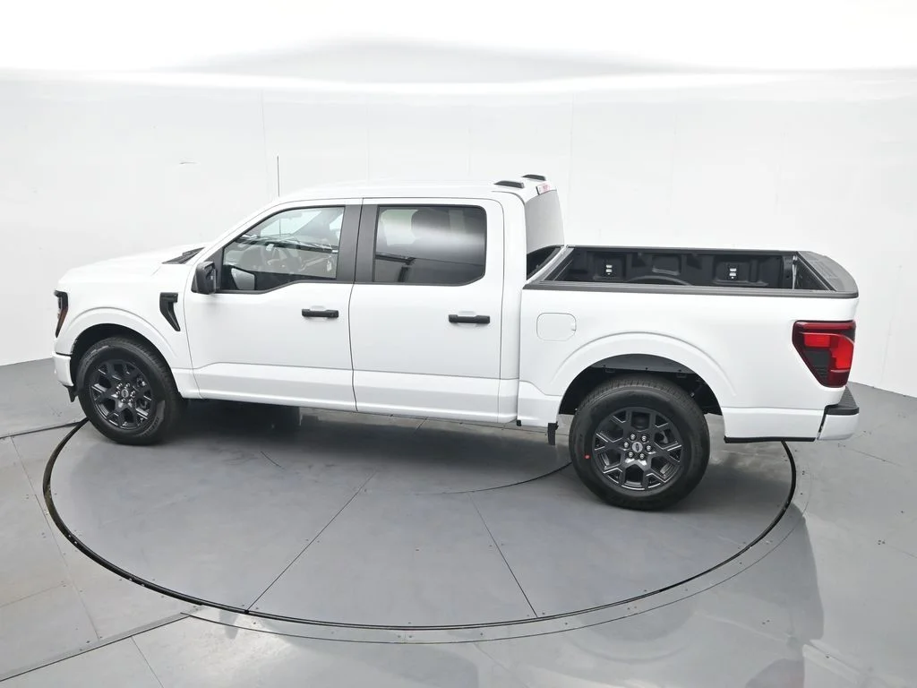 New 2026 Oxford White Ford STX® image 31