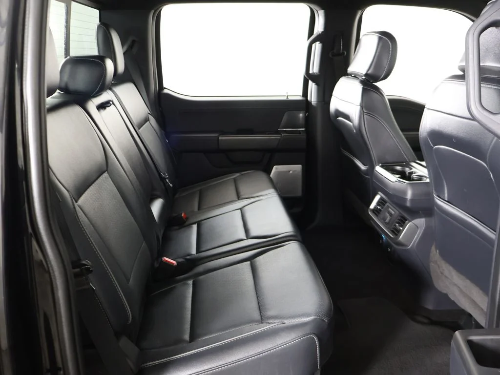 Used 2024 Agate Black Metallic Ford Lariat image 40