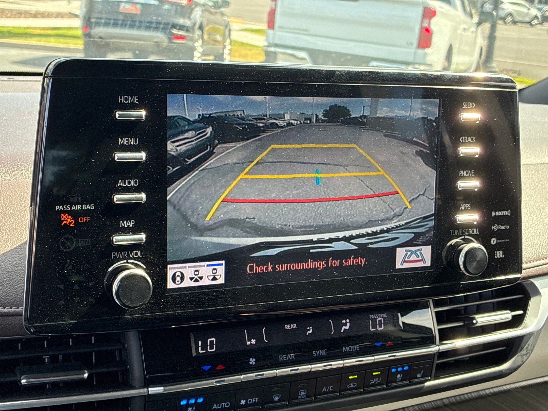 Used 2023 Ice Cap Toyota Platinum image 23