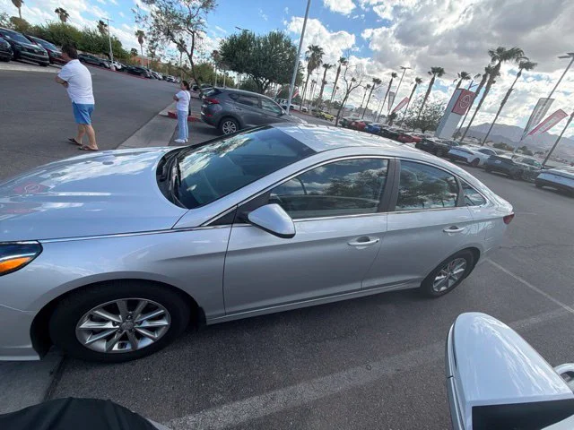 Used 2018 Symphony Silver Hyundai SE image 8