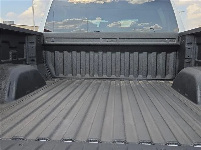 New 2026 Summit White GMC Pro image 9