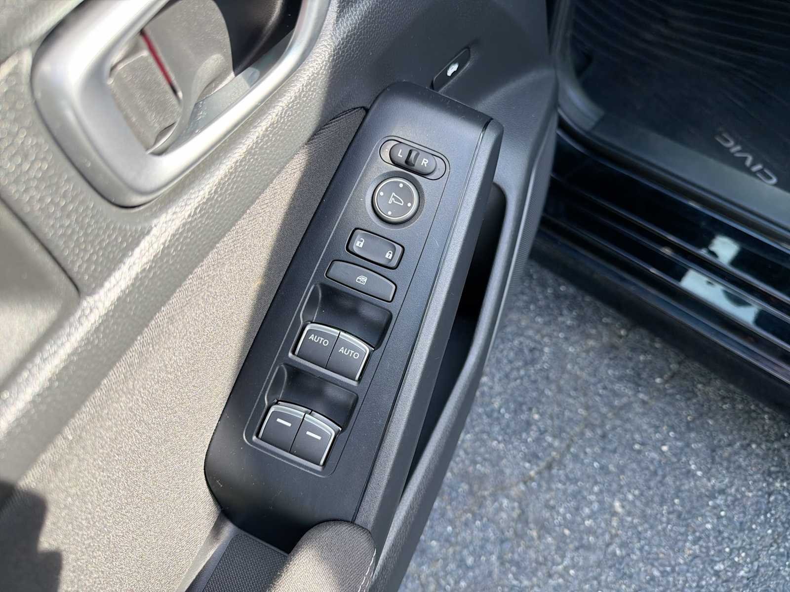 2024 Honda Civic Sport - Photo 22