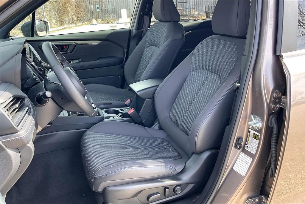 Used 2025 Brown Subaru Premium image 25