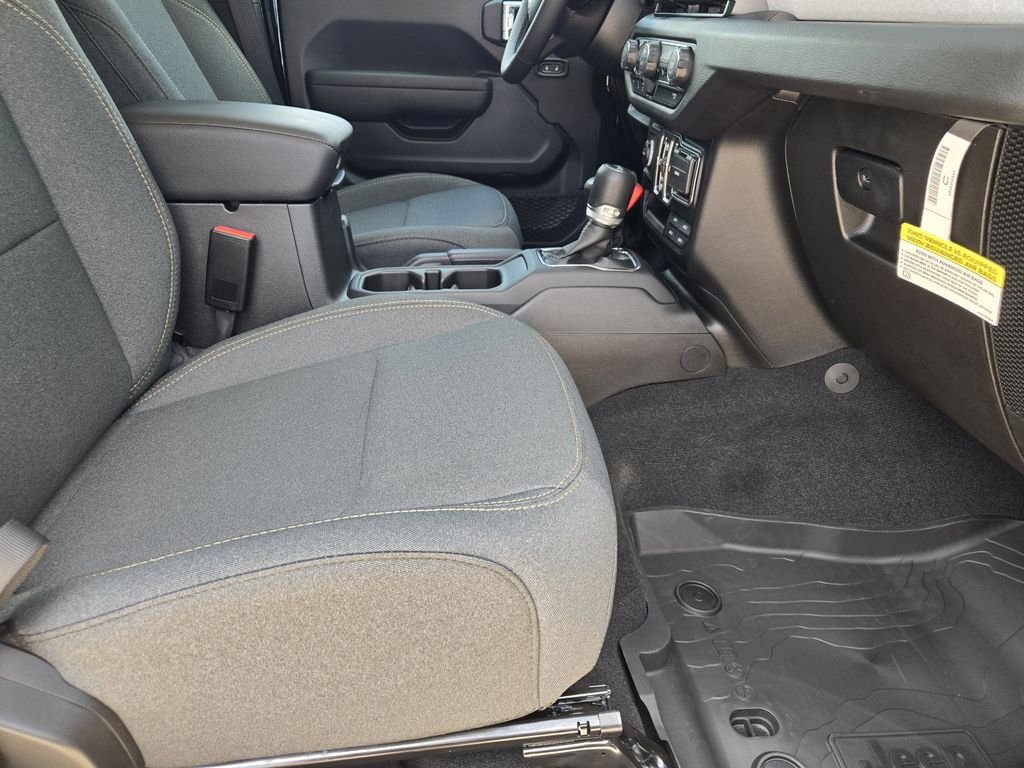 2025 Jeep Wrangler 4-Door Sport S - Photo 11