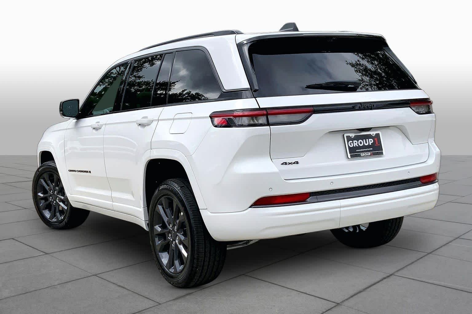 New 2026 Bright White Clearcoat Jeep Limited Reserve image 12