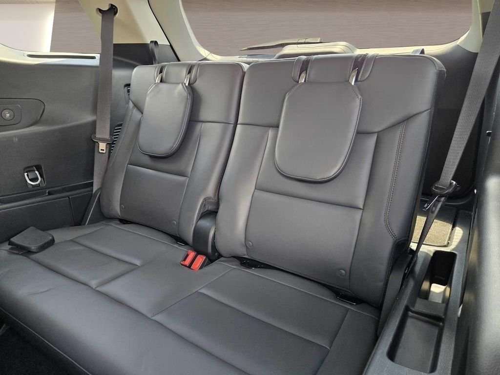 Used 2025 White Ford Active image 13