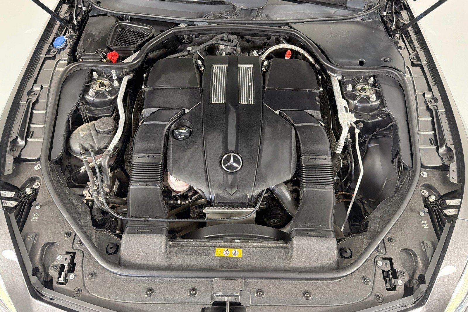 Used 2020 Graphite Grey Metallic Mercedes-Benz 450 image 13