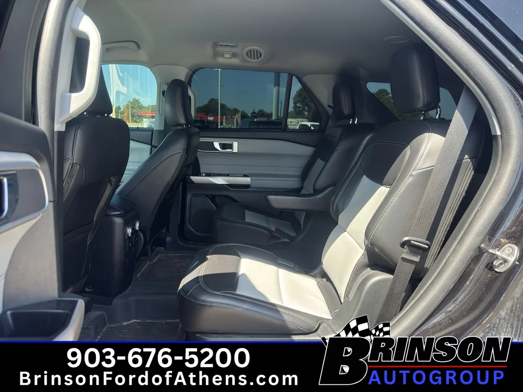 Used 2023 Agate Black Metallic Ford XLT image 11