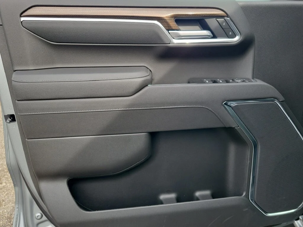 New 2026 Sterling Gray Metallic Chevrolet LT Trail Boss image 11