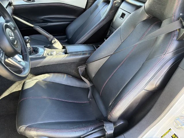 Used 2017 White Mazda Grand Touring image 32