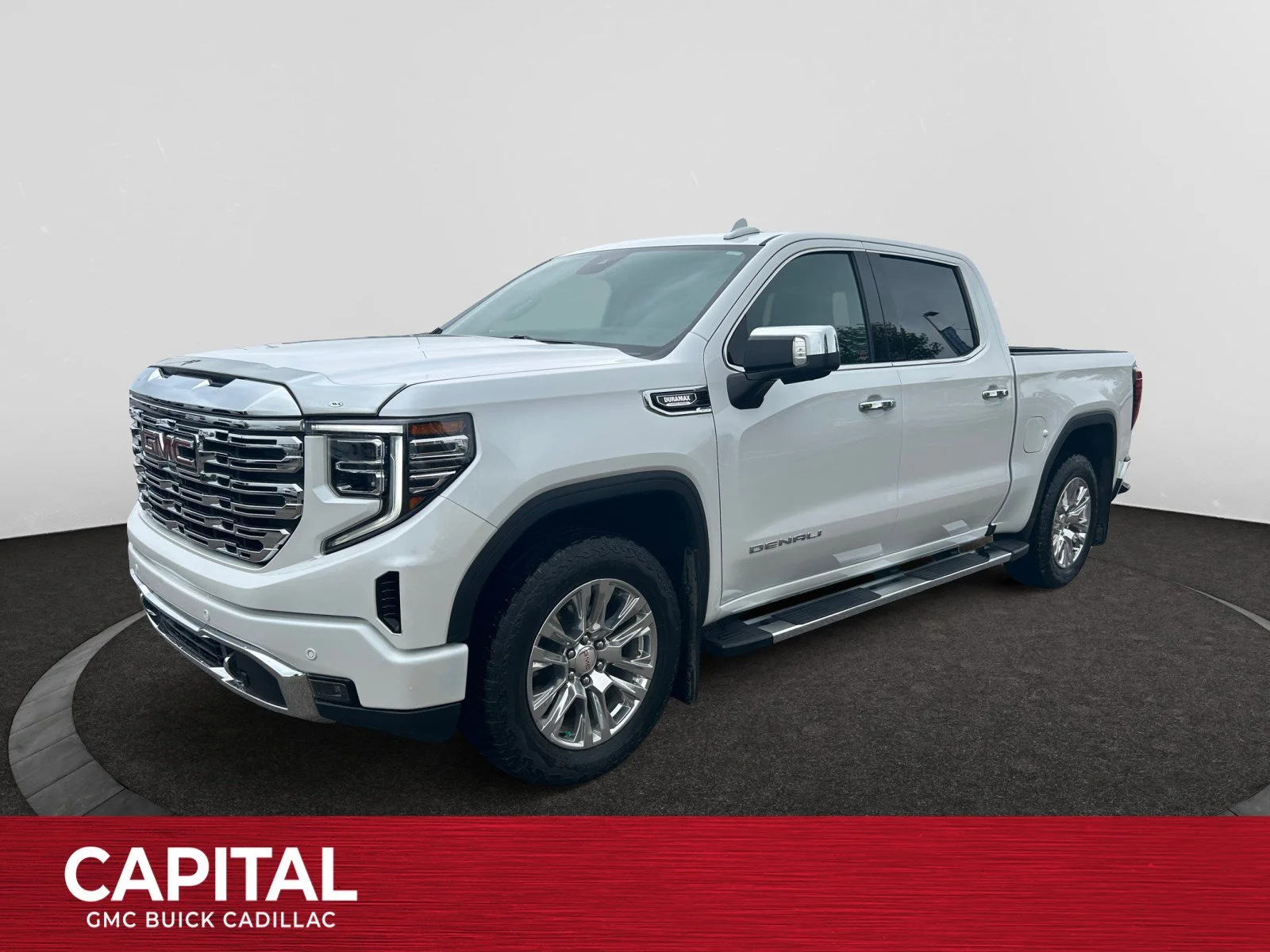 Used 2023 White GMC Denali Crew Cab image 1