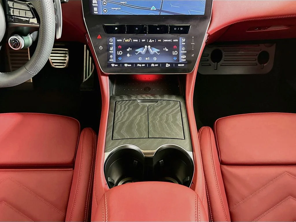 New 2026 Bianco Maserati Modena image 13