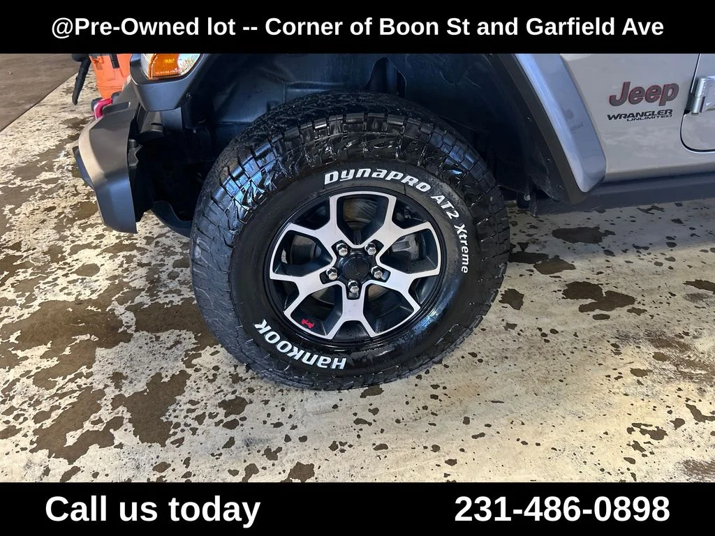 Used 2021 Silver Jeep Unlimited Rubicon image 11