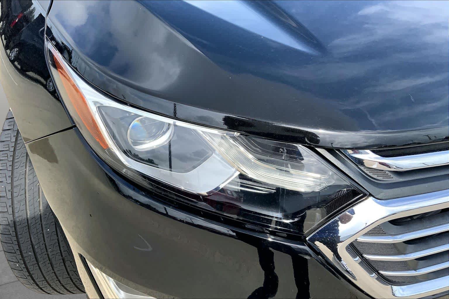 Used 2018 Mosaic Black Metallic Chevrolet Premier image 27