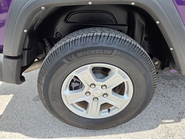 Certified Used 2023 Purple Jeep Sport S image 17