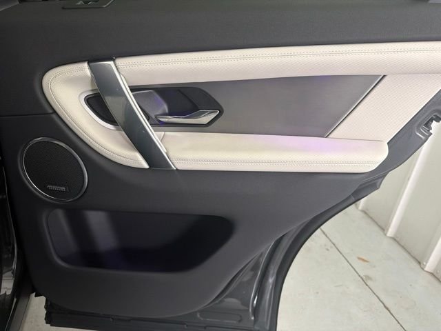 New 2026 Carpathian Grey Land Rover Landmark image 19