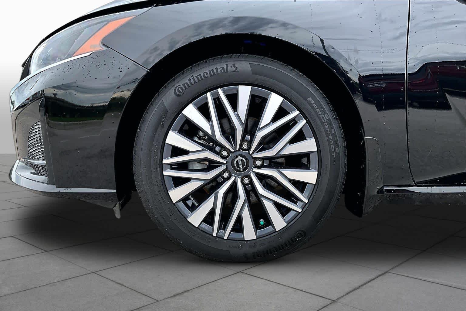 Certified Used 2024 Super Black Nissan 2.5 SV image 11