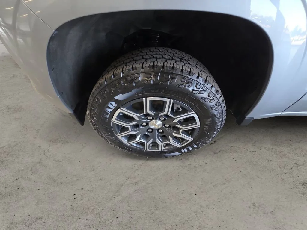 Used 2024 Sterling Gray Metallic Chevrolet LT image 9