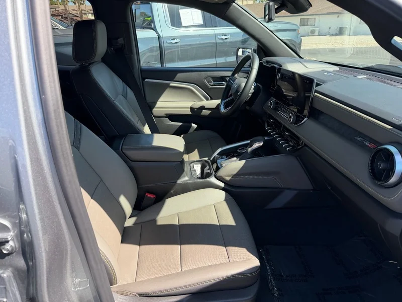 Used 2025 Sterling Gray Metallic Chevrolet ZR2 image 18