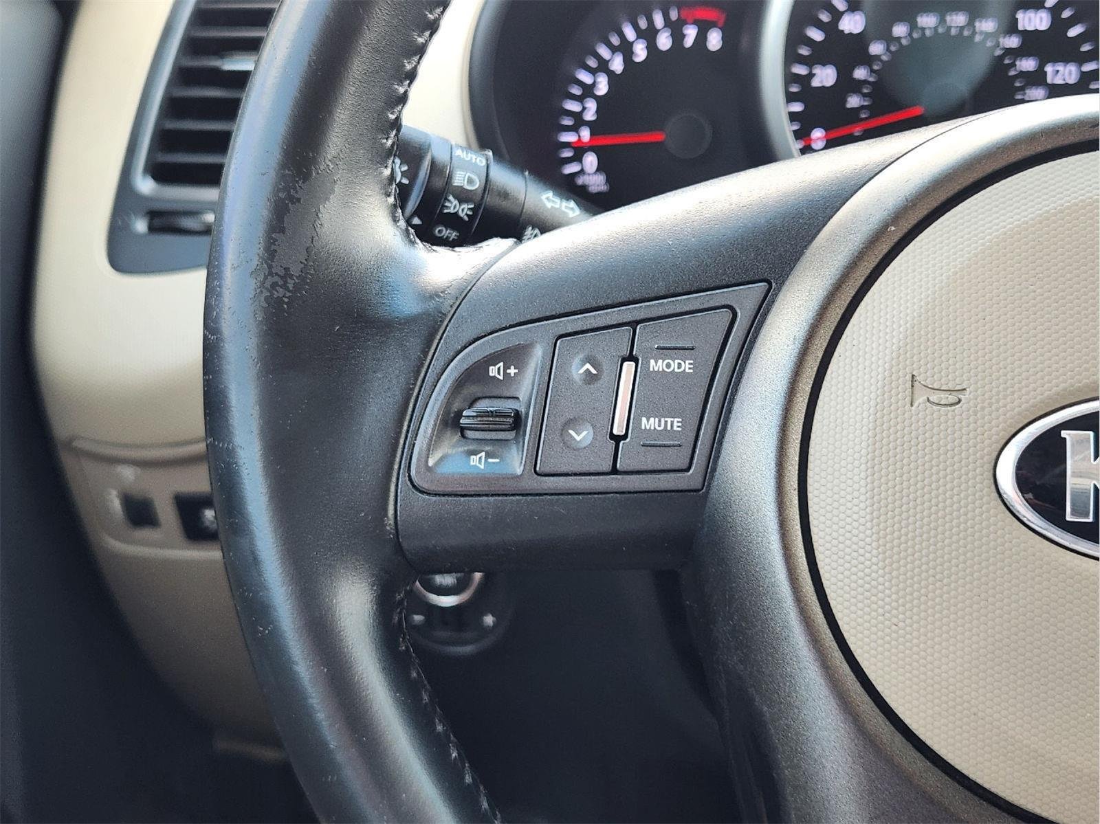 Used 2013 Dune Kia ! image 28