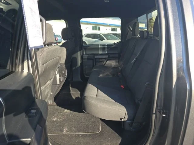 Used 2020 Magnetic Metallic Ford XLT image 11