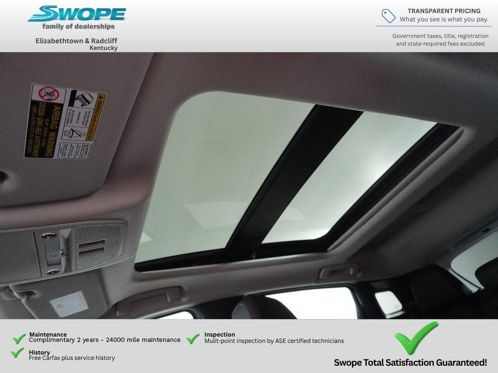 New 2026 Aspen White TriCoat / Super Black Two-tone Nissan SR image 25