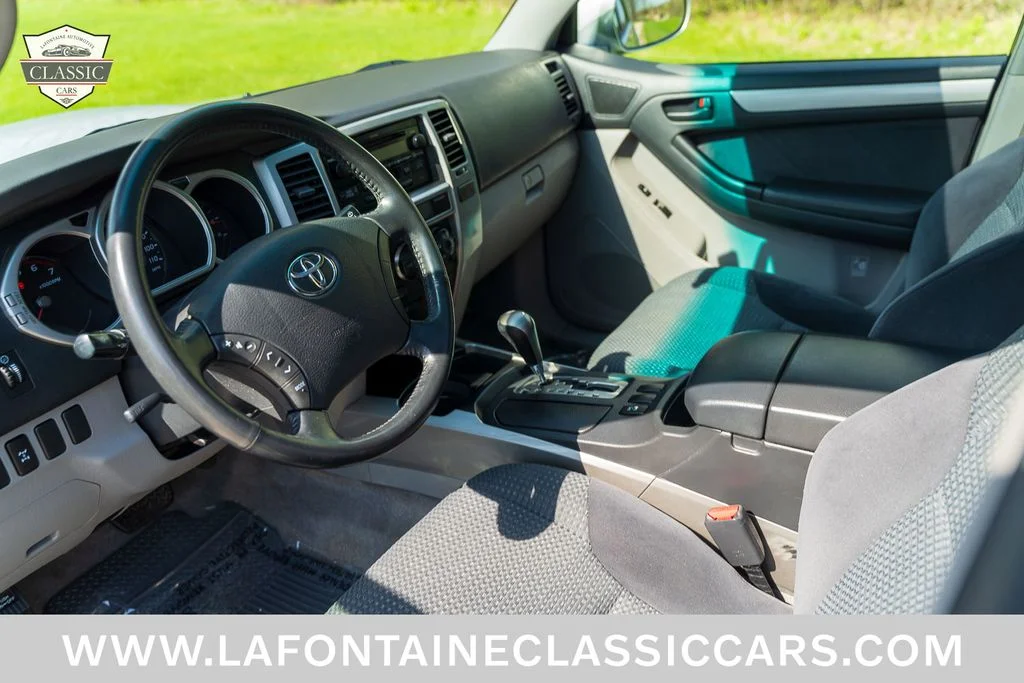 Used 2003 Silver Toyota SR5 Sport image 4