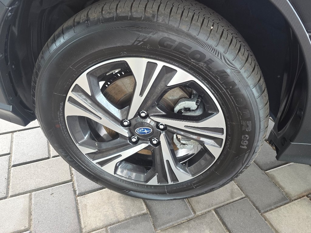 Used 2026 Sapphire Blue Pearl Subaru Premium image 32