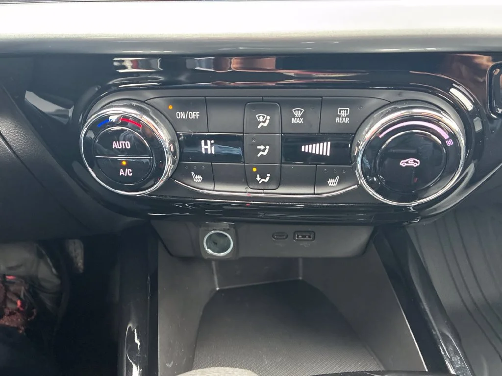 Used 2024 Cayenne Orange Metallic Chevrolet LT image 17