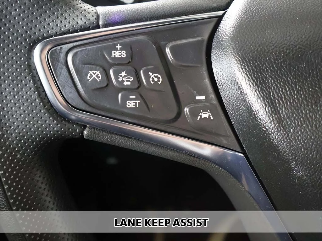 Used 2023 White Chevrolet LT image 3