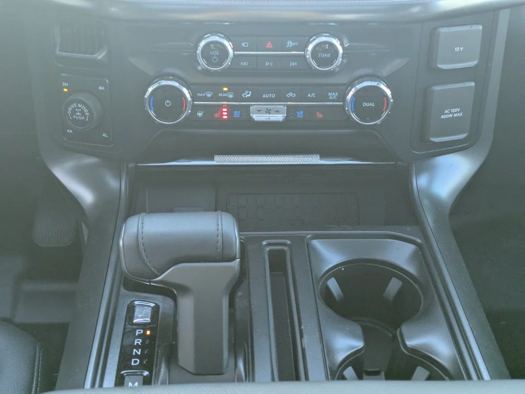 New 2026 Agate Black Metallic Ford Lariat image 22