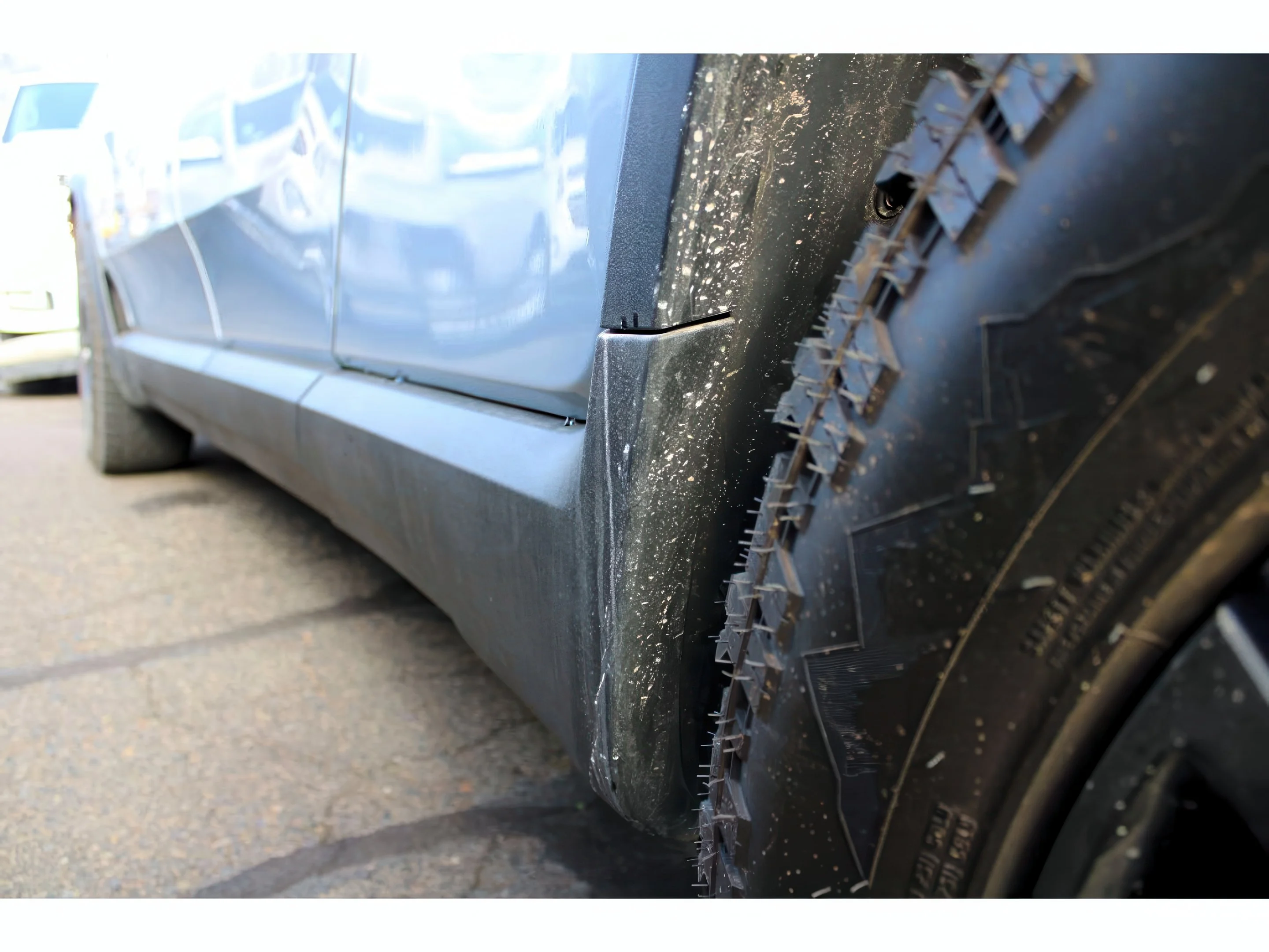 2023 Rivian R1T Adventure - Photo 16