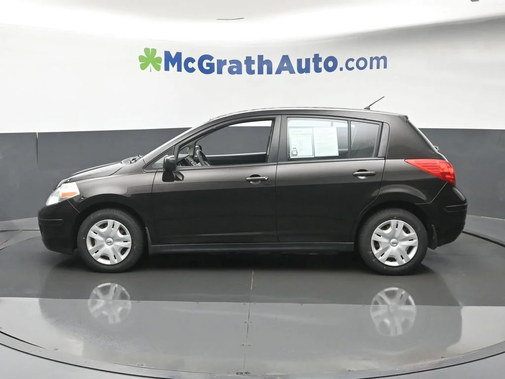 Used 2010 Black Nissan 1.8 S image 22