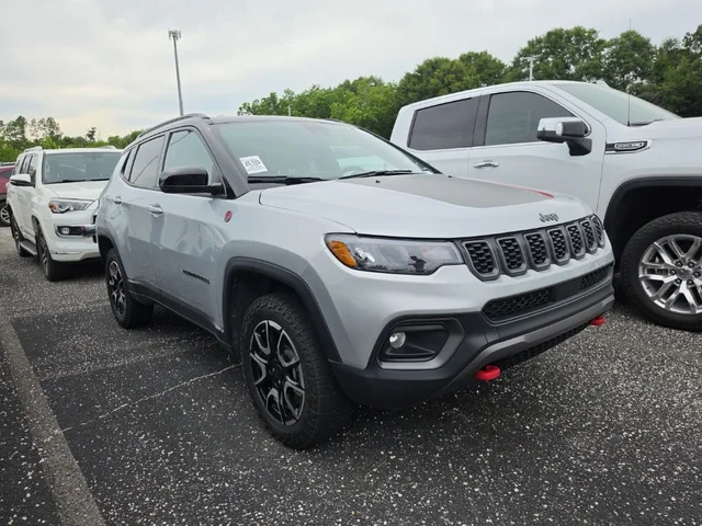 2025 Jeep Compass Trailhawk