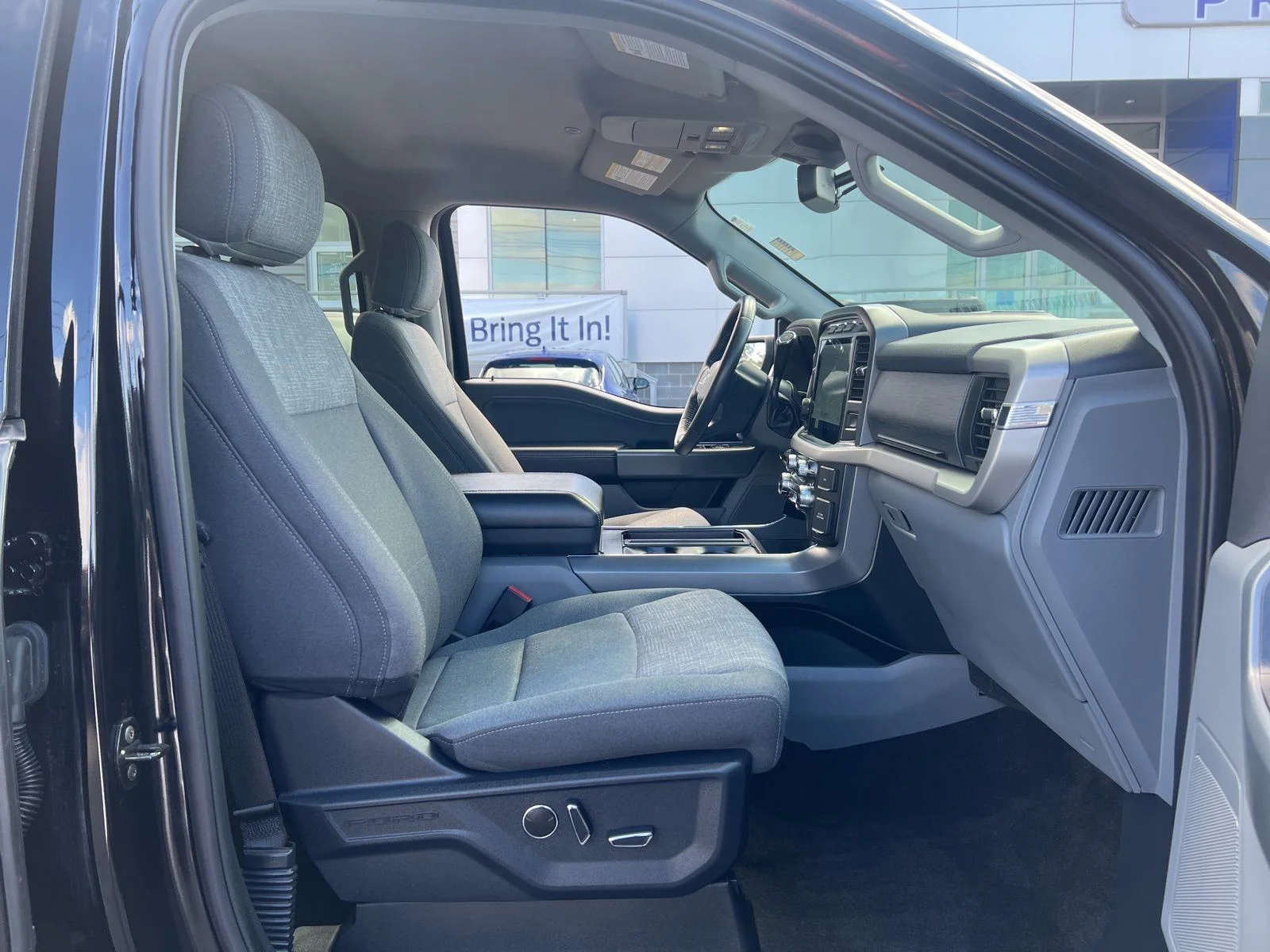 Used 2021 Agate Black Metallic Ford XLT image 49