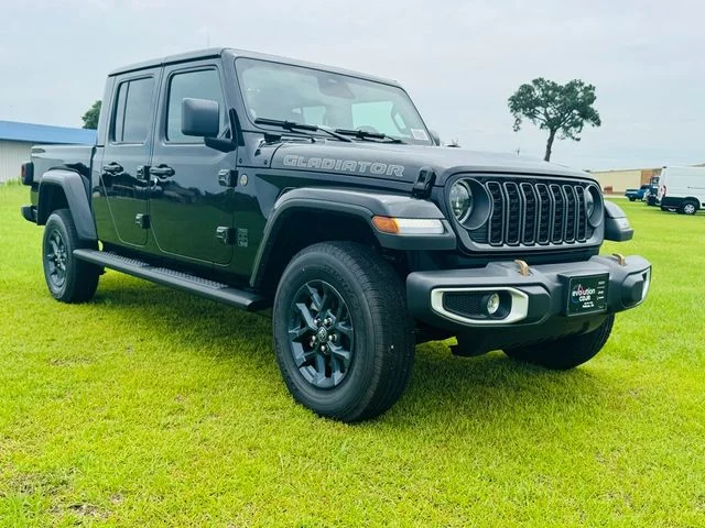New 2026 Black Clearcoat Jeep 85th Anniversary Edition image 3