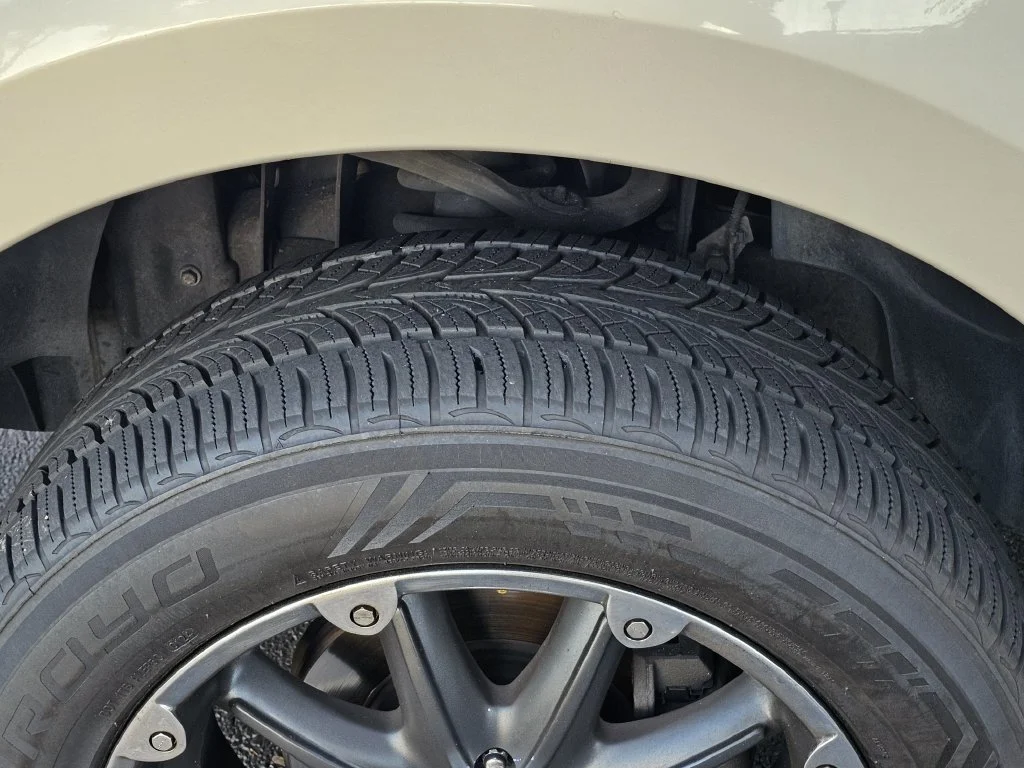 Used 2008 Beige Ford  image 24