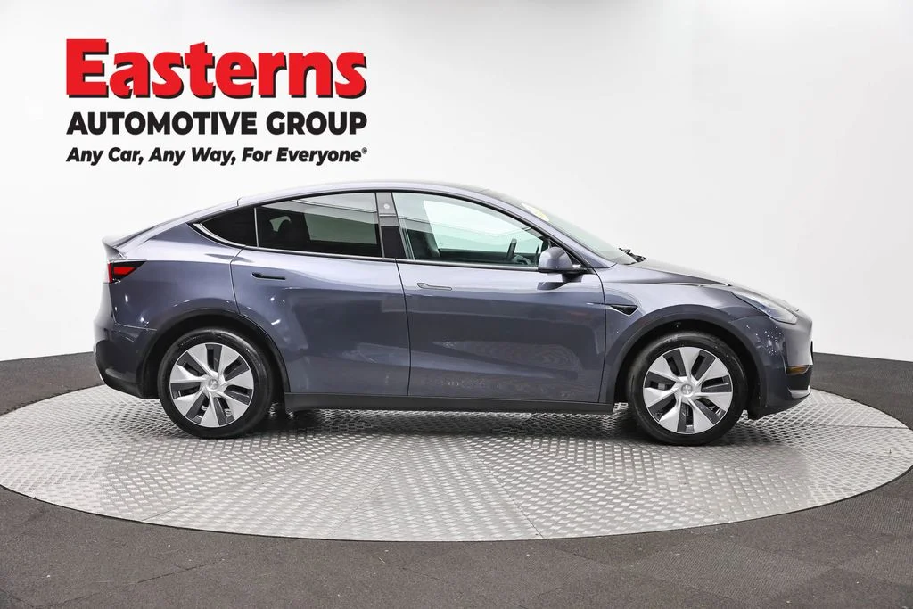 Used 2021 Silver Tesla Long Range image 4