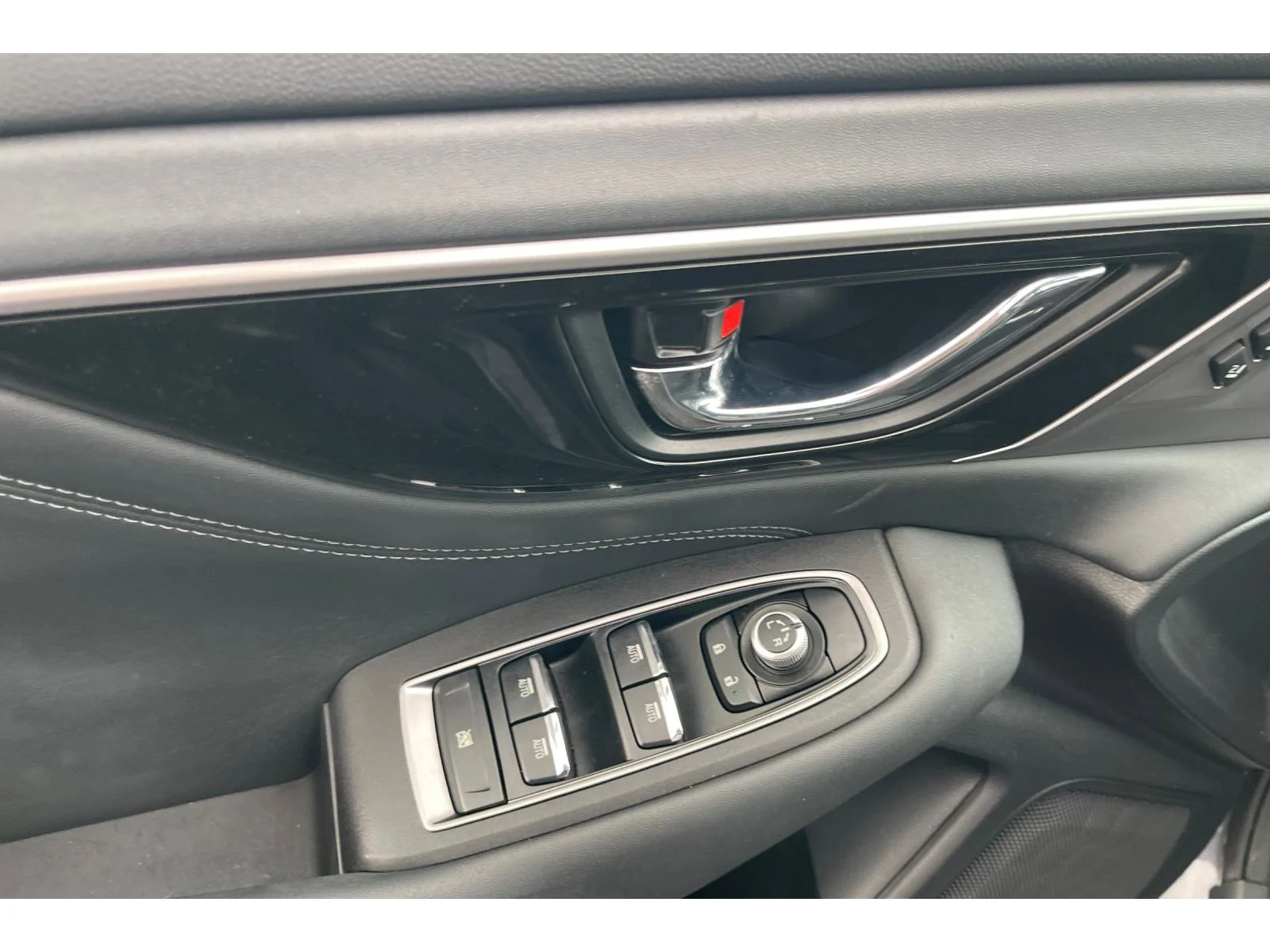 Used 2024 MAGNETITE GRAY ME Subaru Limited XT image 11