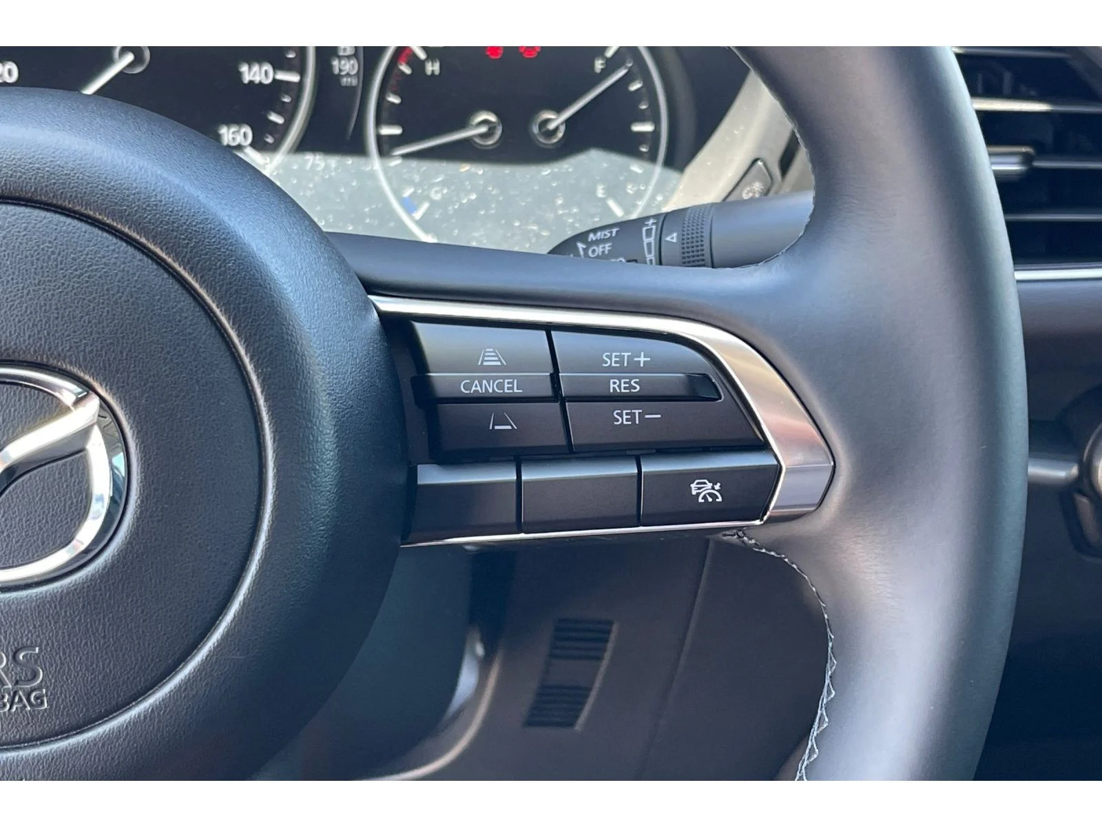 Used 2025 Machine Gray Metallic Mazda Select image 37