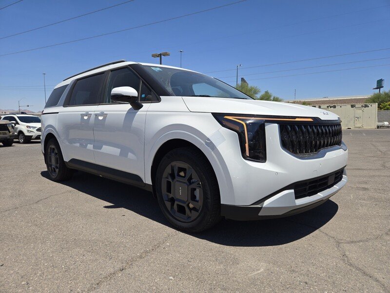 New 2026 Snow White Pearl Kia EX image 2