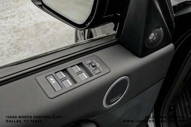Used 2025 Santorini Black Metallic Land Rover S image 51
