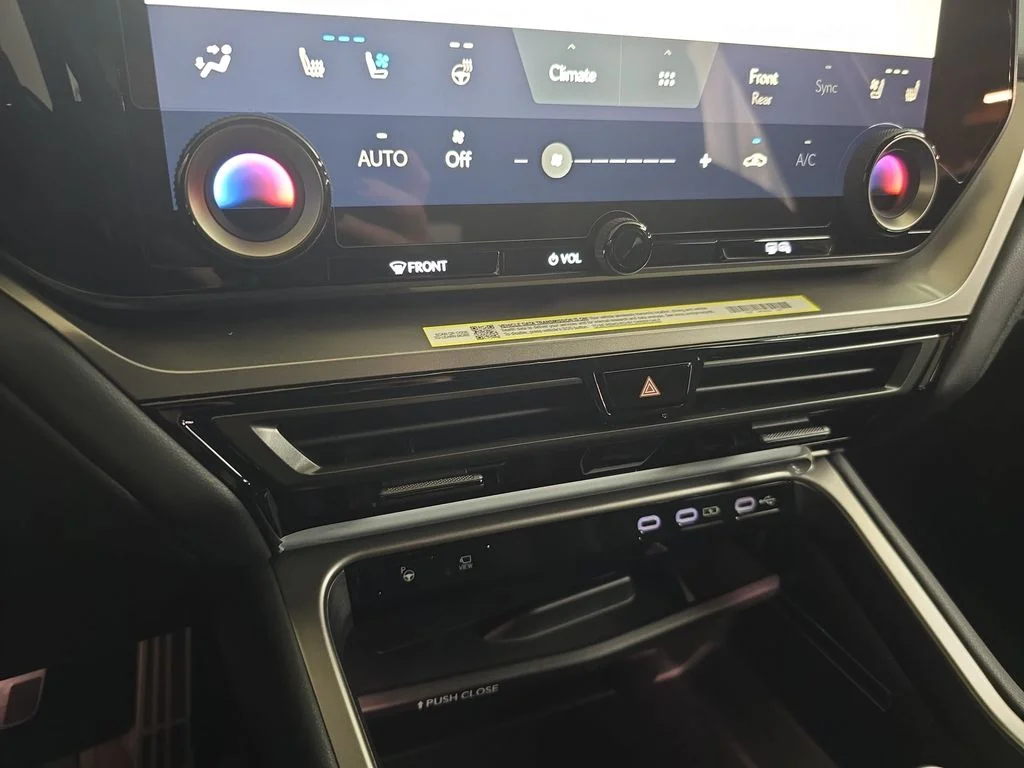 2026 Lexus TX 500h F-Sport Premium - Photo 23