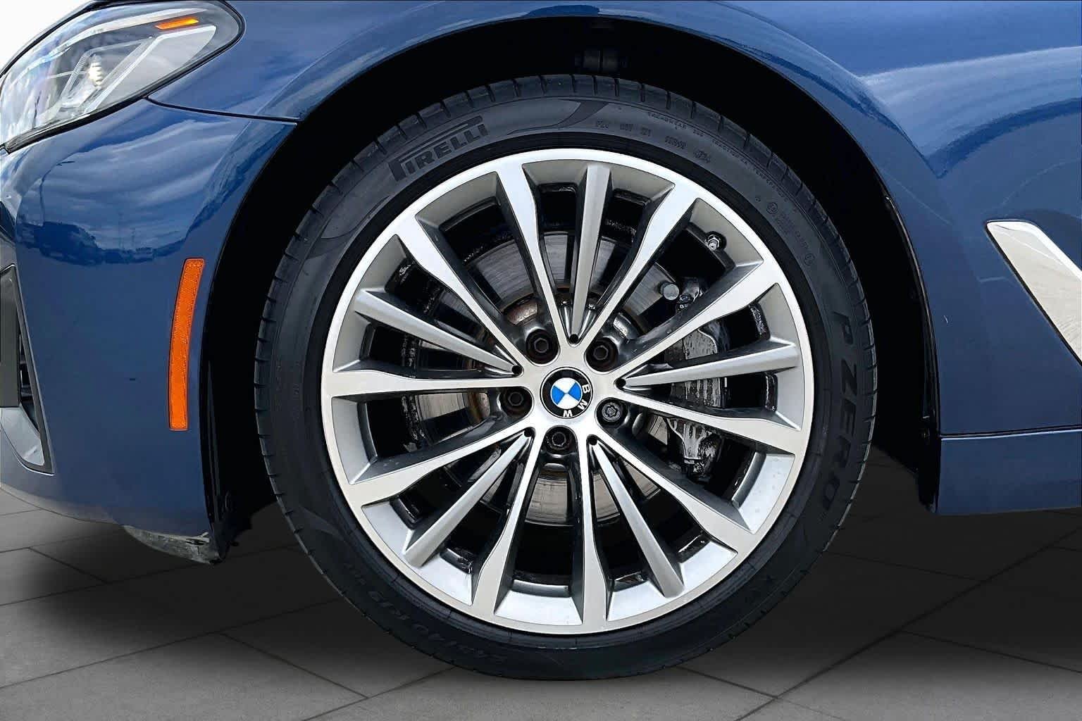 Used 2023 Phytonic Blue Metallic BMW 530i image 11