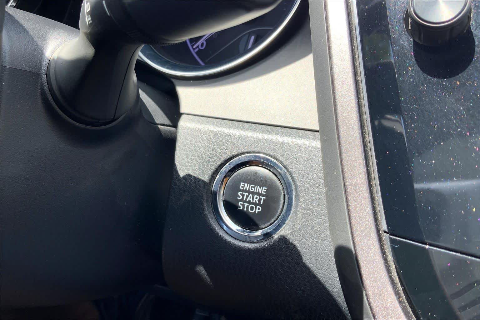 Used 2019 Super White Toyota SE image 33