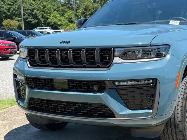 New 2026 Steel Blue Exterior Paint Jeep Summit image 10
