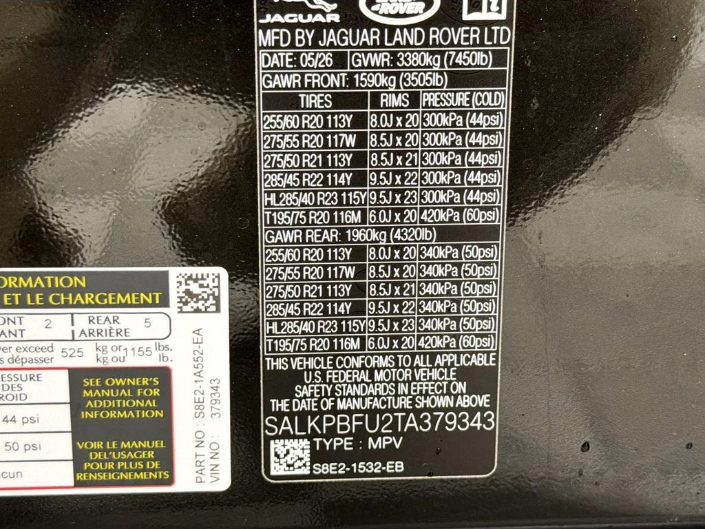 New 2026 Santorini Black Land Rover SE 7 Seats image 34