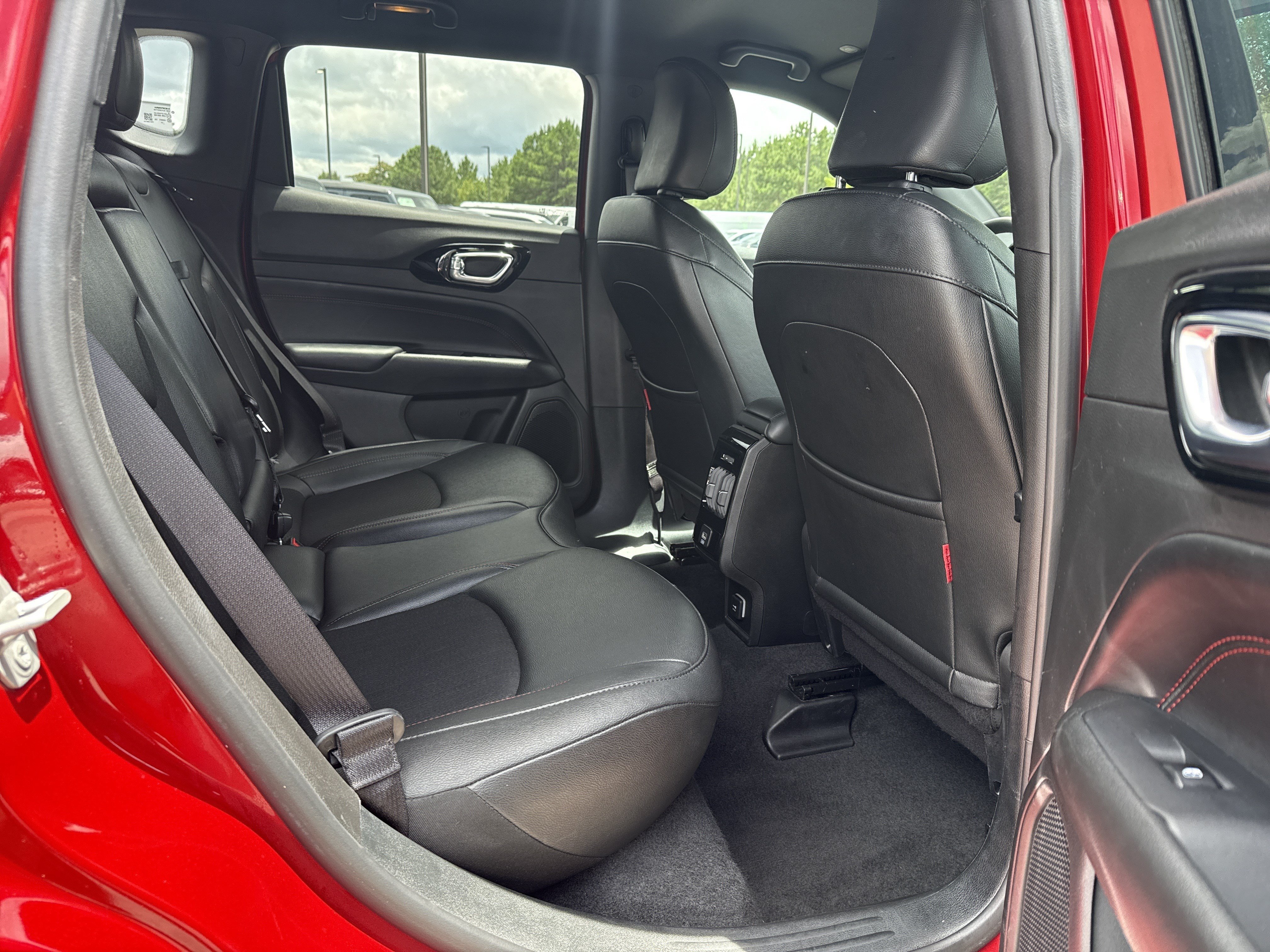 Used 2025 Red Hot Pearlcoat Jeep Trailhawk image 16