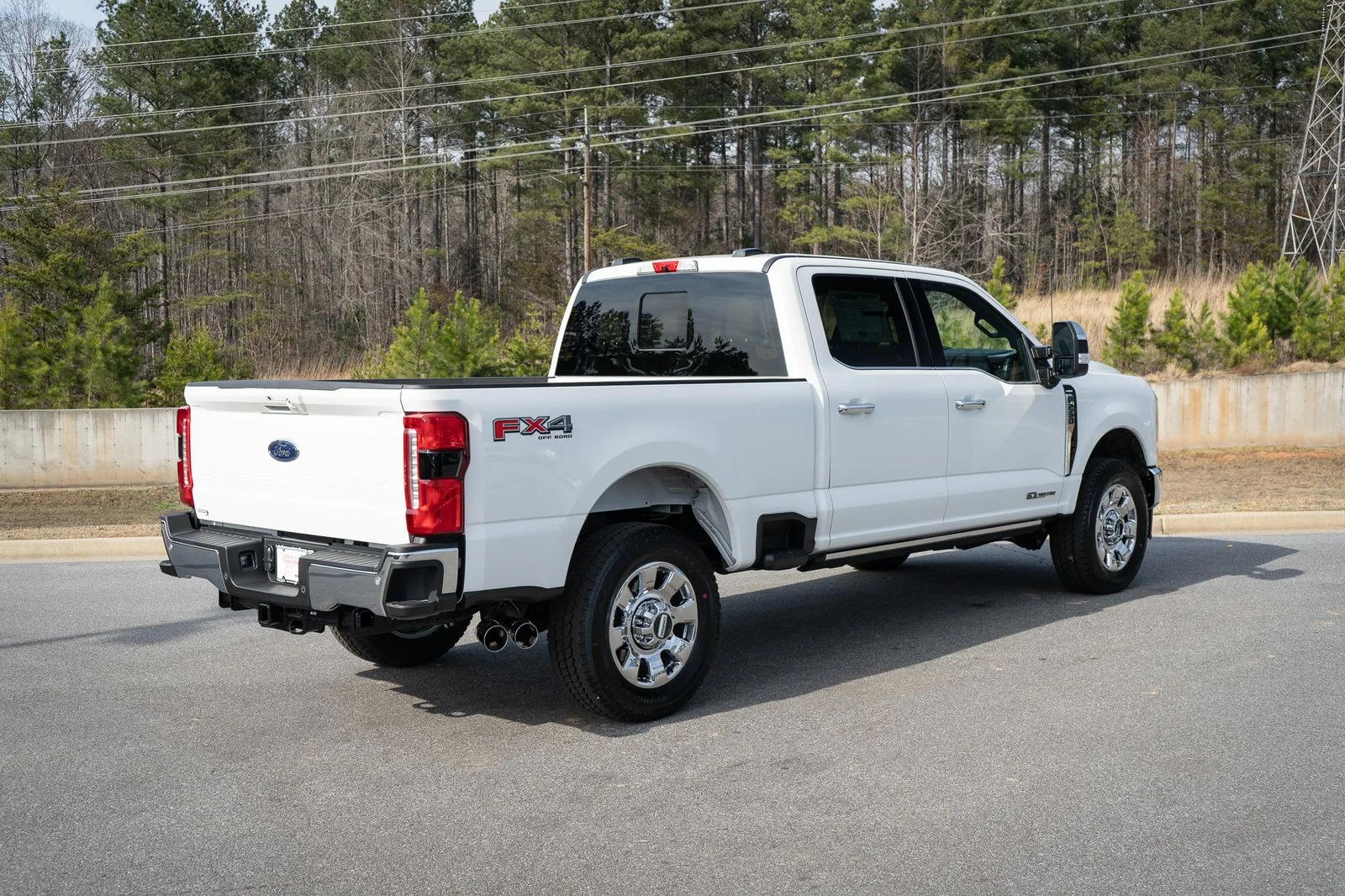 New 2026 Star White Metallic Tri-Coat Ford F-250® Lariat® image 22