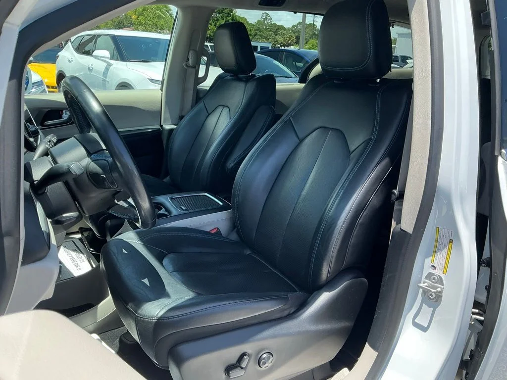 Used 2021 White Chrysler Touring L image 25